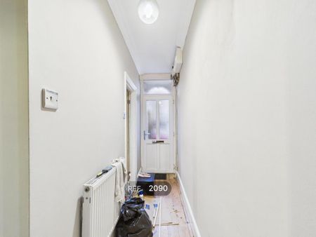 3 bedroom terraced house to rent - Photo 4