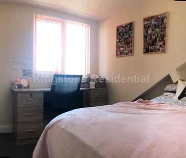 6 bedroom terraced house to rent - Photo 4