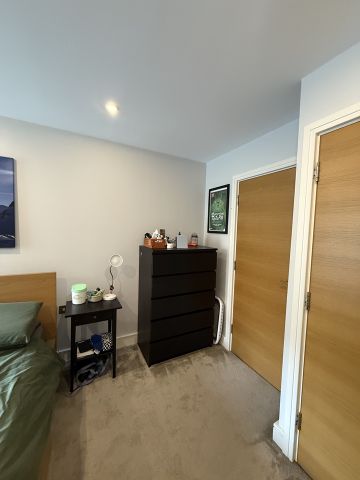 2 Bed Flat, New Century House, E16 - Photo 3