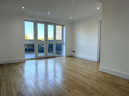 Victoria Court, Mitcham, CR4 - Photo 2