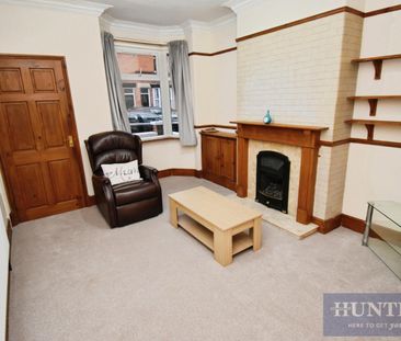 2 bedroom House To Let Total Size: 948 SQ FT - Photo 3