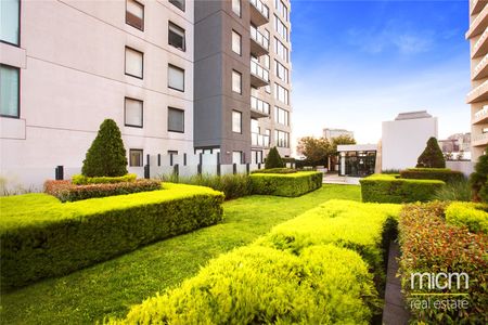 93/99 Whiteman Street - Photo 3