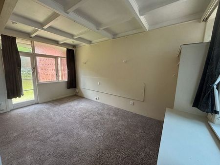 Charming Studio Unit w/Garden! - Photo 2