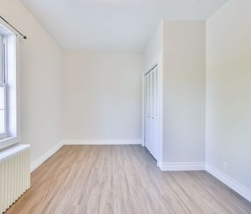 For Lease - 280 Bells Lane Unit# 1, Innisfil, Ontario - Photo 1