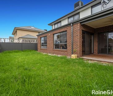 53 Marine Parade, Caroline Springs, VIC 3023 - Photo 1