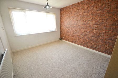 Oxford Drive, Middleton, Manchester, M24 2TN - Photo 2