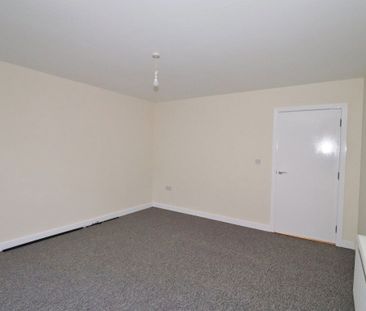 Apartment in Dalton Court, Off London Road - Photo 3