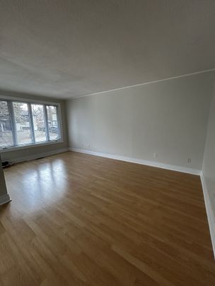 For Lease - 19 Constable UPPER Street, London North, Ontario - Photo 1