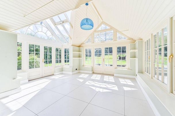 4 bedroom house to rent - Photo 1