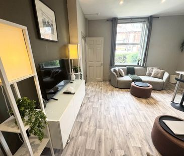 Haddon Avenue (Room 1), Burley, Leeds - Photo 3