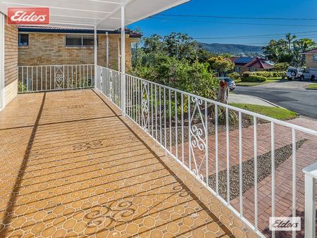 Modern and Spacious Marvel - Photo 5