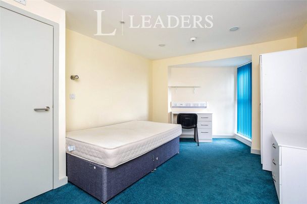 1 bedroom apartment to rent 151 Halls, Fawcett Road, Southsea, PO4 - Photo 1