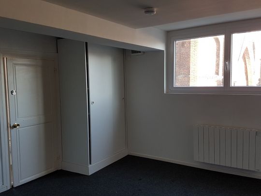 Location Appartement 1 pièce 21m² VALENCIENNES 59300 - Photo 1