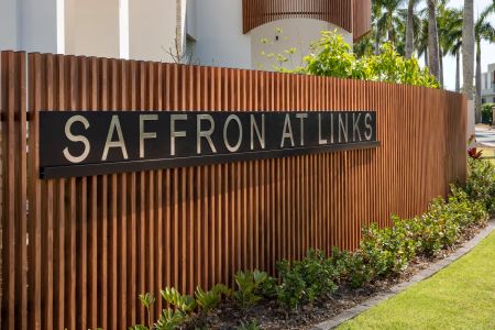 Brand New Large Luxurious Villa, at Saffron Link in Hope Island Resort !! - Photo 3