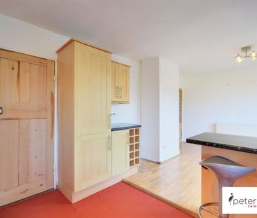 Hillside Drive, Whitburn, Sunderland, Tyne & Wear, SR6 7LF - Photo 6