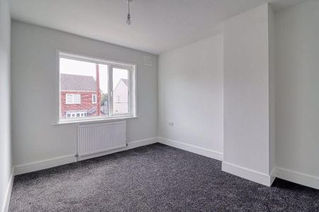 3 bedroom semi-detached house to rent - Photo 3