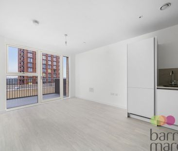 Moorhen Drive, London - Photo 4