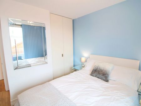 Flat to rent on - Photo 3