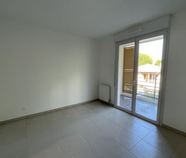 Libre DECEMBRE - Appartement T2 avec terrasse et place de pa - Photo 1