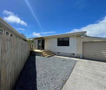 35B Tarata Crescent, Mangere Bridge, Auckland - Photo 4