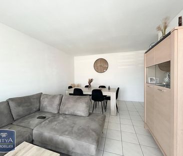 Location Appartement 3 pièces 63m² CAMBRAI 59400 - Photo 2