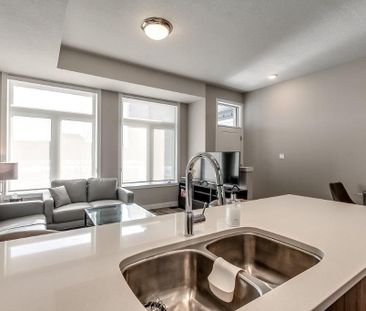 For Lease - 275 Callaway Road Unit# 82, London North, Ontario - Photo 1