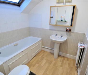 2 bedroom apartment to rent - Photo 6