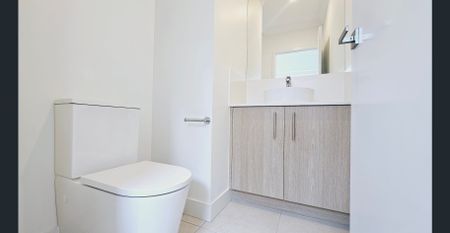 Fresh, Modern & Move-In Ready - Photo 3