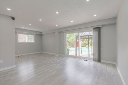 For Lease - 48 Lawndale Crescent Unit# Main, Brampton, Ontario - Photo 2