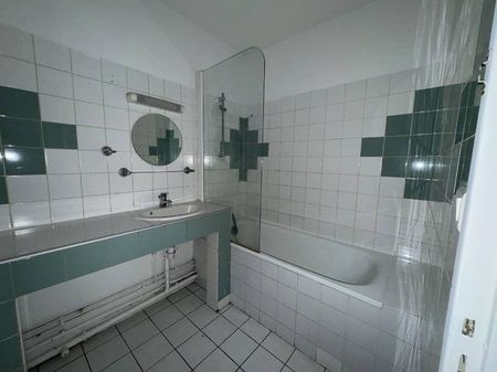 Location Appartement 3 pièces 75m² - Photo 5