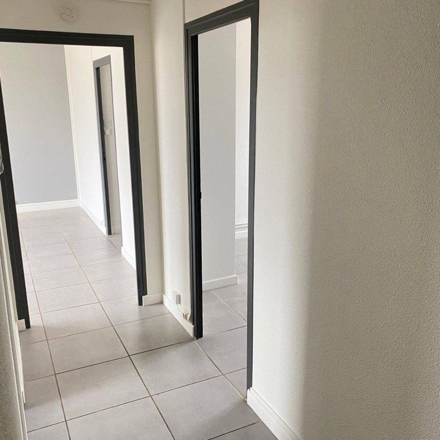 Location appartement 3 pièces 56.91 m² à Romans-sur-Isère (26100) 4 - Photo 1