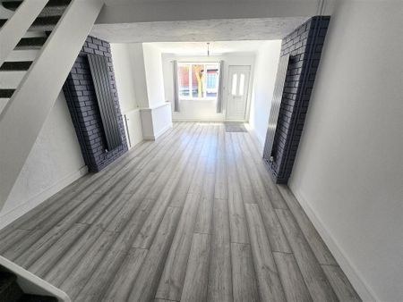 3 bedroom terraced house to rent - Photo 3