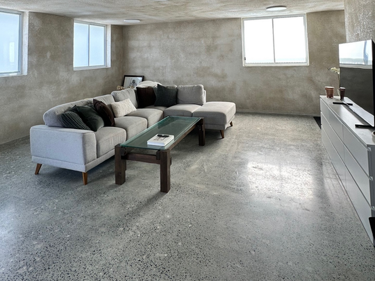 Unit 2, 120 Juliette Street, Greenslopes, QLD - Photo 1