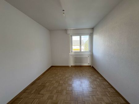 Appartement rénové 3.5 pièces à CHF 1'600.-/mois charges comprises - Photo 2