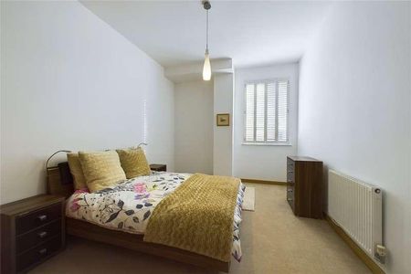 St. Georges Court, St. Georges Road, Camberley, Surrey, GU15 - Photo 5