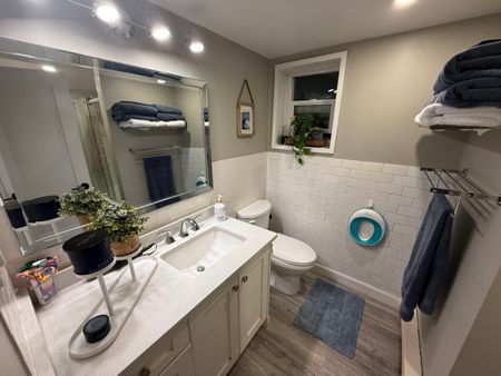 Modern Suite in Burnaby - Photo 2