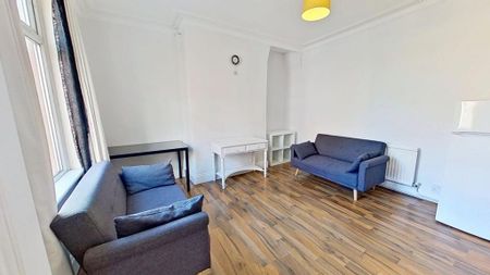 2 bedroom terraced house to rent - Photo 3