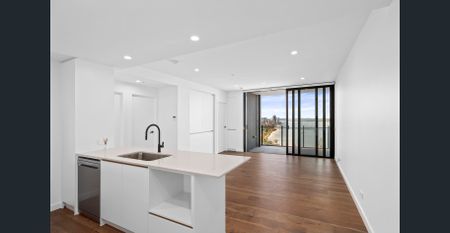 Brand New Unit on Marine Parade with Stunning Water Views - Photo 4