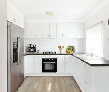 2/22 Osborne Street, Wollongong - Photo 2