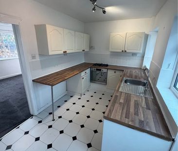 2 Bed Terraced House, Dolphin Lane, B27 - Photo 6