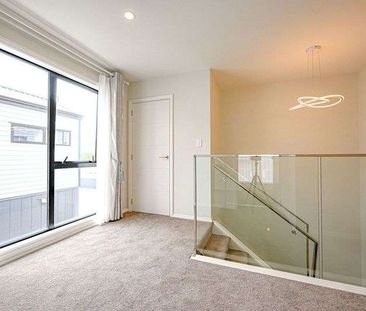 3 x High-Spec New Build Homes In The Heart of Mangere! - Photo 2