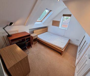 6 Bed Student Accommodation - Photo 6