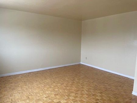 896 Rue Lussier - Photo 2