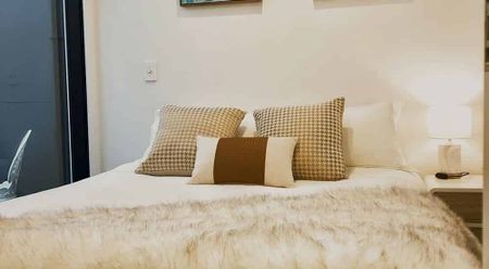 1-bedroom unit in the heart of the City - Photo 2