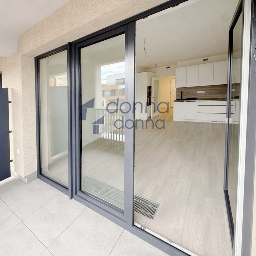 Pronájem bytu 1+kk 32 m² - Fotografie 1