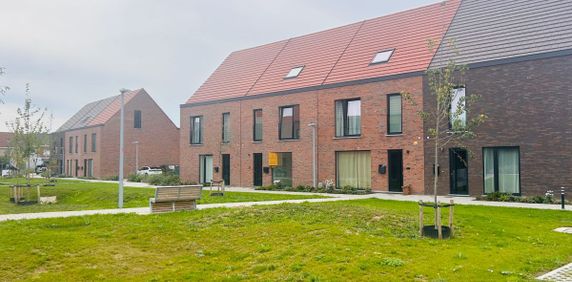 Huis te huur in Deerlijk voor € 1.150 met 3 slaapkamers - Photo 2