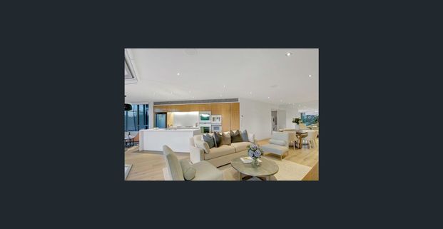 Spacious 3-bedroom unit with river views in the heart of West End! - Photo 1