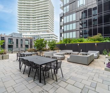 For Lease - 4208 Dundas Street Unit# 817, Toronto, Ontario - Photo 4