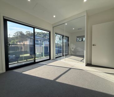 "BRAND NEW 3 LARGE BEDROOMS PLUS OFFICE/STUDY, CONVENIENTLY LOCATED" - Photo 6