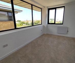 Bay View, Wraik Hill, Whitstable, CT5 3SP, Kent - Photo 3